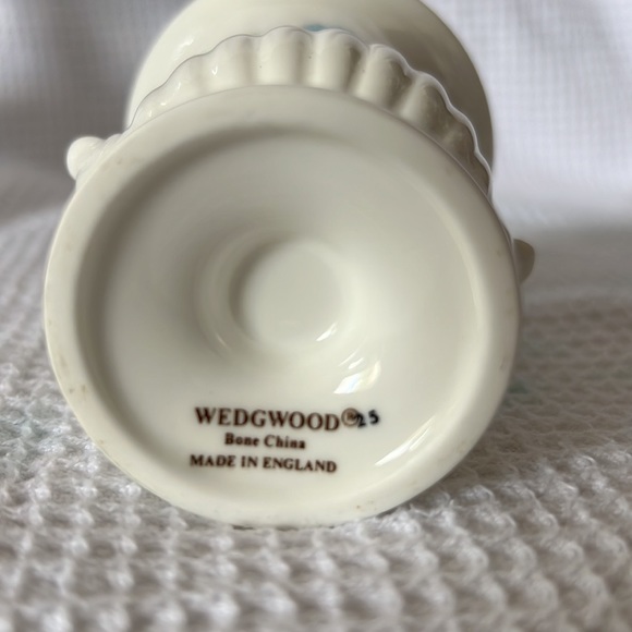 Wedgewood bone china - Picture 2 of 4